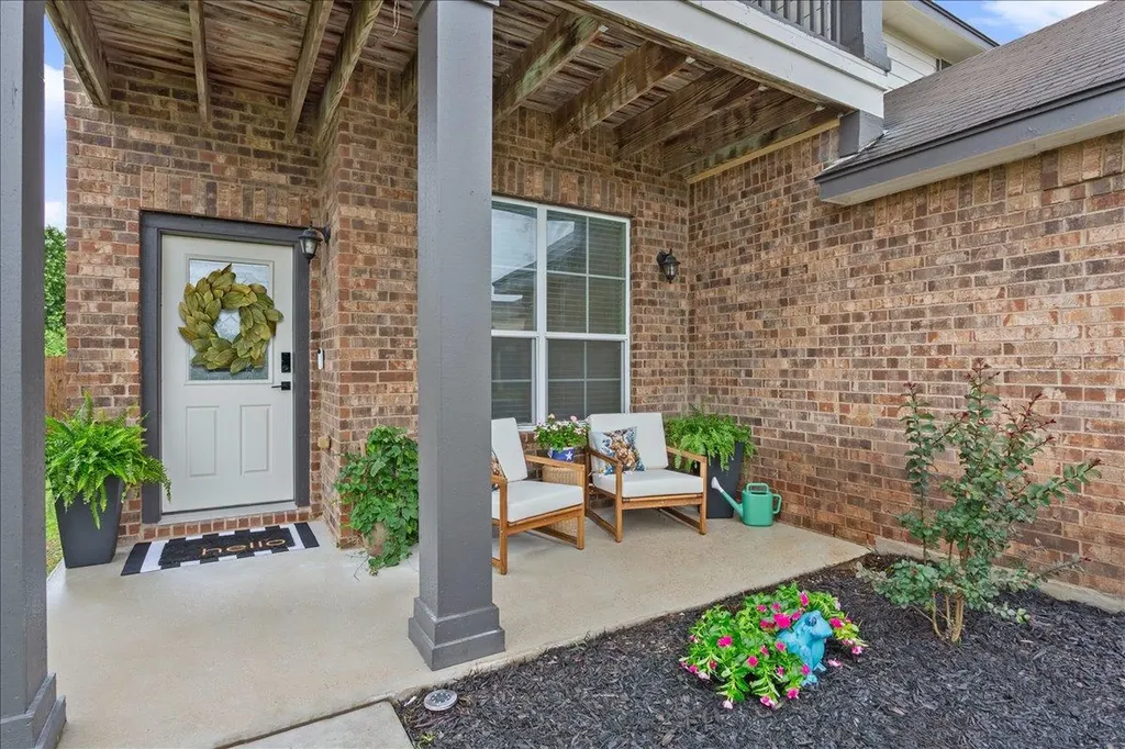 240 Foster Lane Jarrell TX 76537