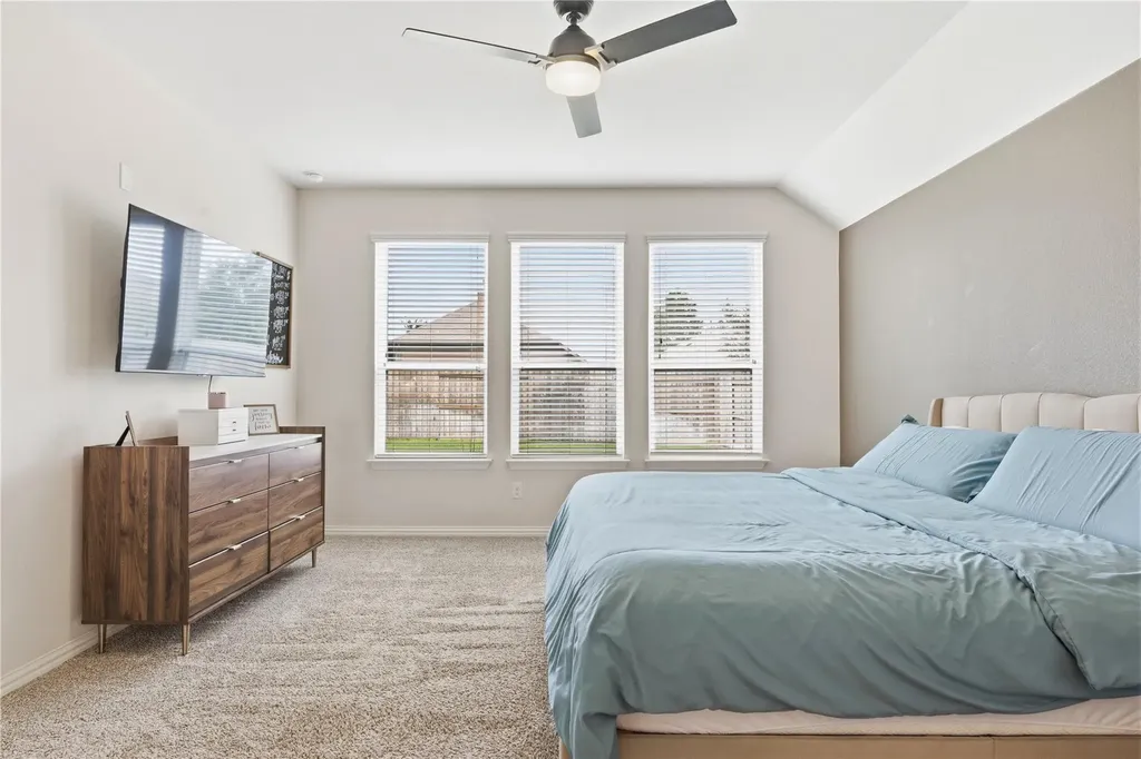 486 Pond View Pass Buda TX 78610