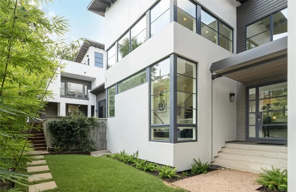 1407 Alameda Drive Austin TX 78704