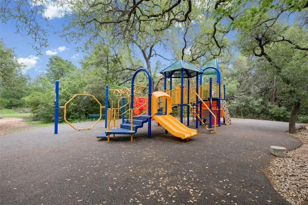 7502 Chelmsford Drive Austin TX 78736
