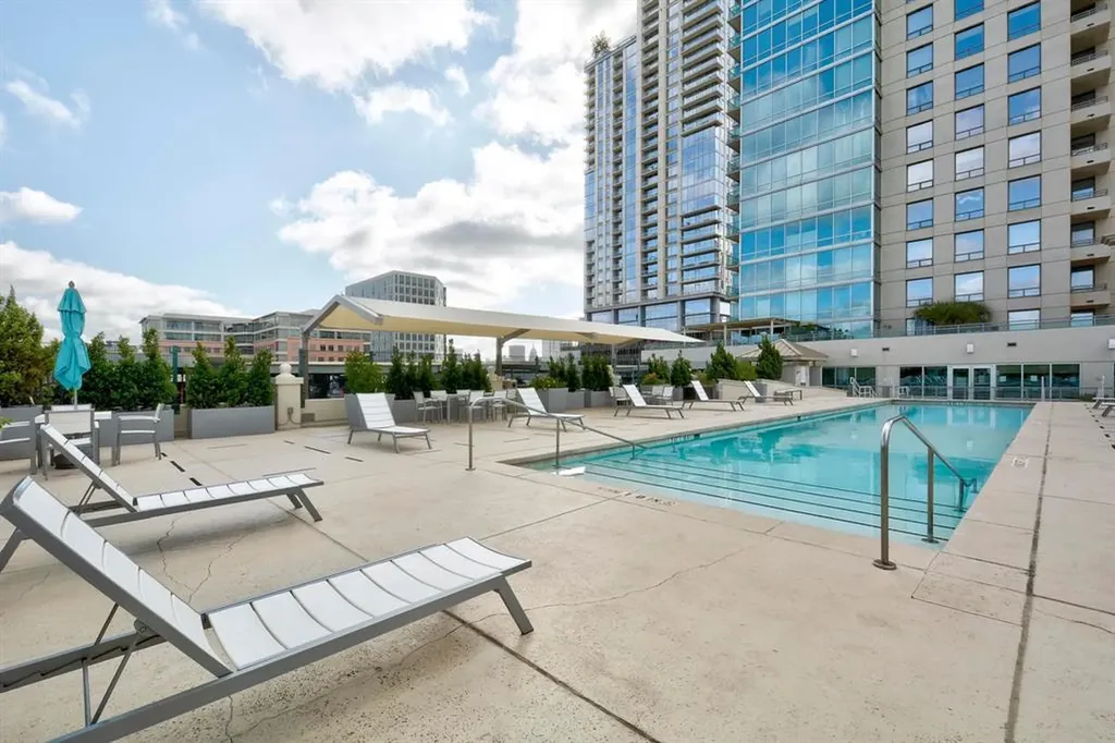 300 Bowie Street Austin TX 78703