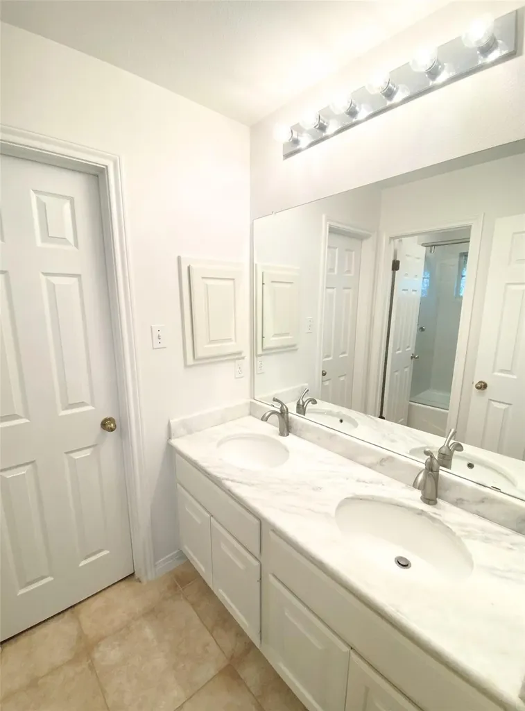 7804 Blue Lilly Drive Austin TX 78759