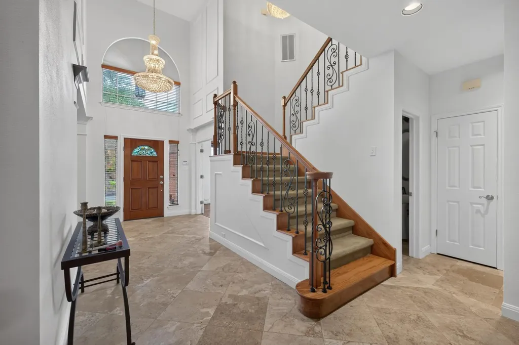 7804 Blue Lilly Drive Austin TX 78759