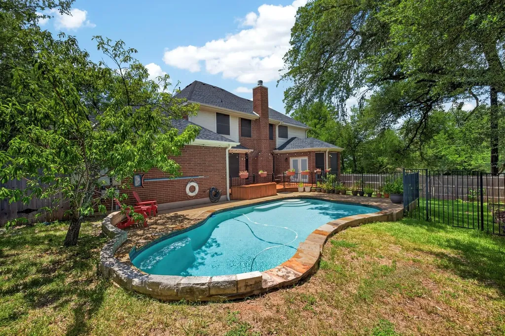 7804 Blue Lilly Drive Austin TX 78759