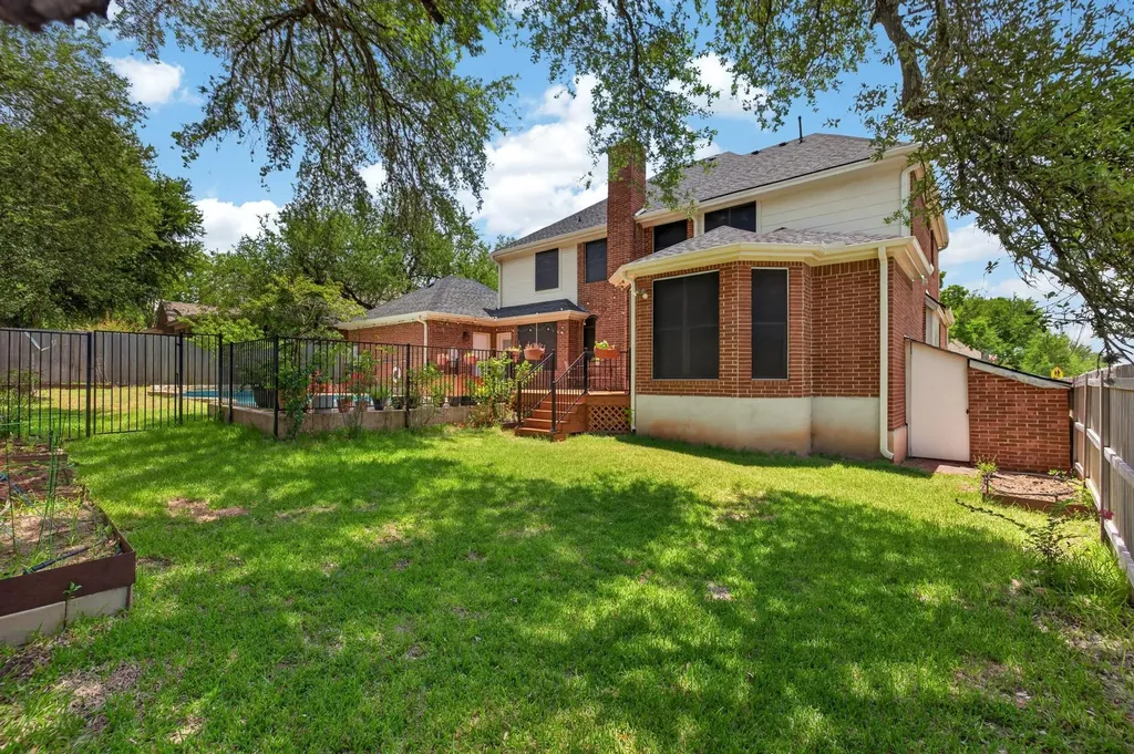 7804 Blue Lilly Drive Austin TX 78759
