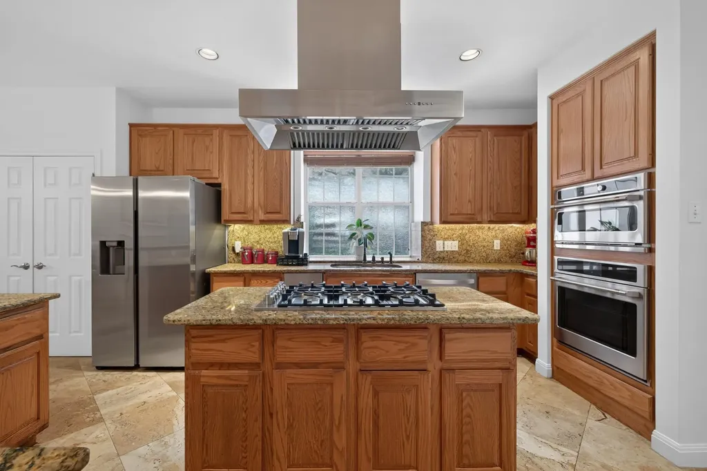 7804 Blue Lilly Drive Austin TX 78759
