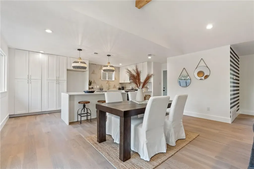 3808 Leafield Drive Austin TX 78749