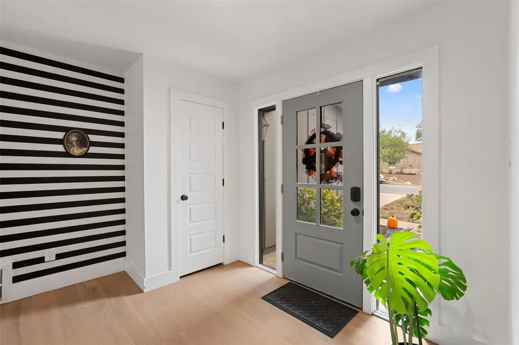3808 Leafield Drive Austin TX 78749