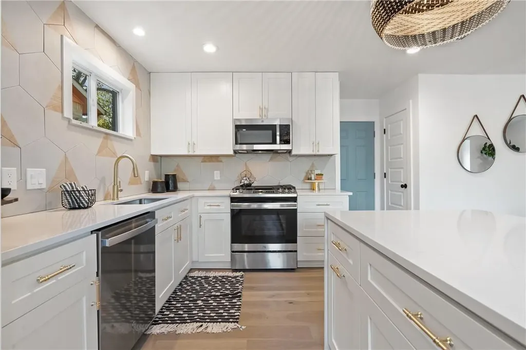 3808 Leafield Drive Austin TX 78749