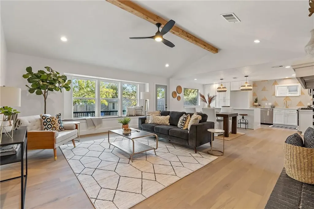 3808 Leafield Drive Austin TX 78749