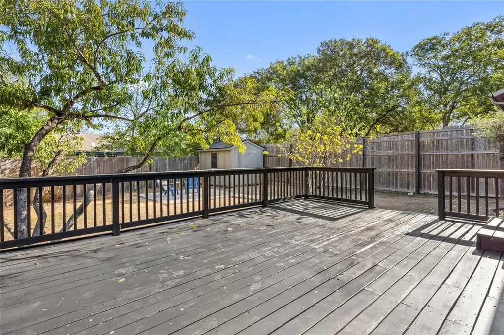 3808 Leafield Drive Austin TX 78749