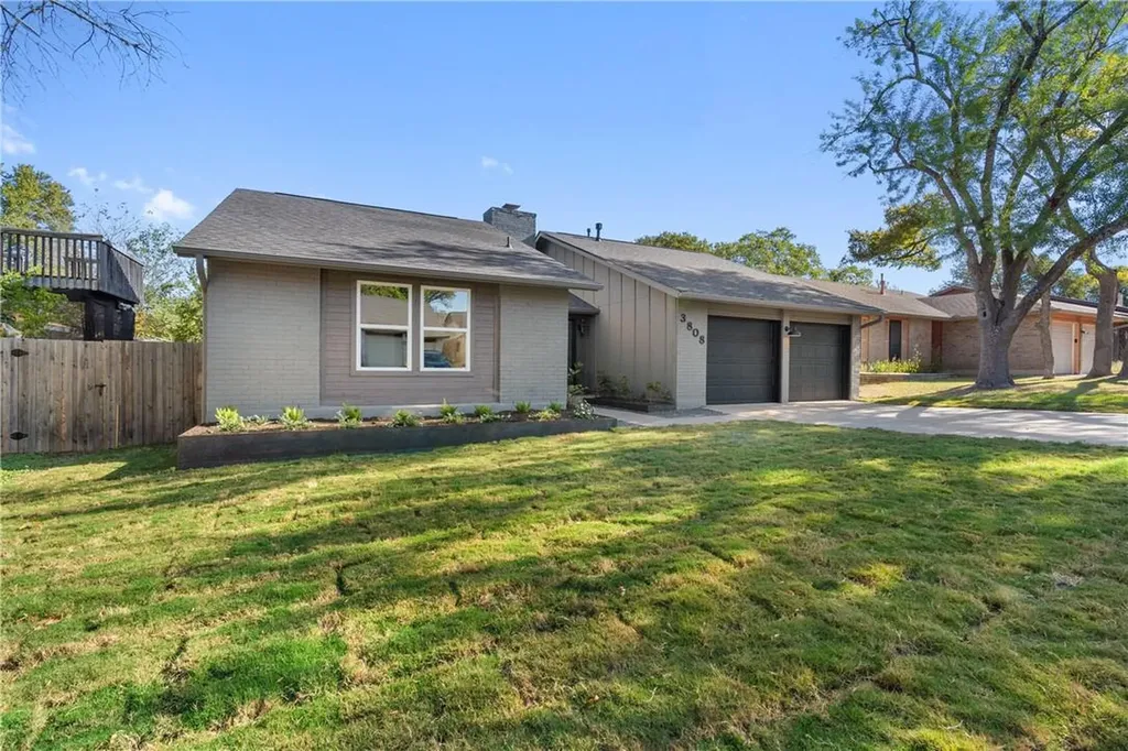 3808 Leafield Drive Austin TX 78749