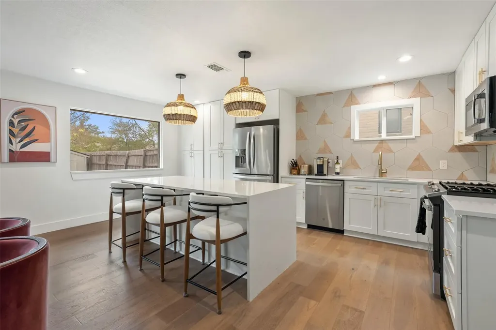 3808 Leafield Drive Austin TX 78749
