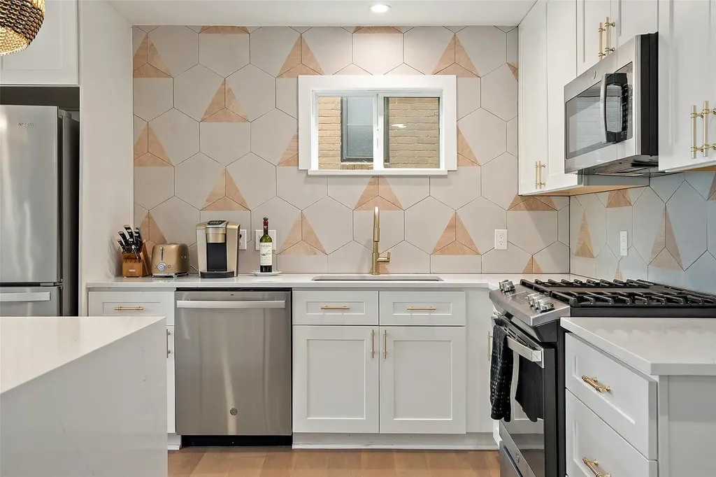 3808 Leafield Drive Austin TX 78749