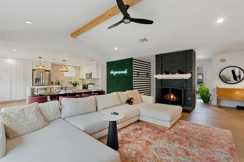 3808 Leafield Drive Austin TX 78749