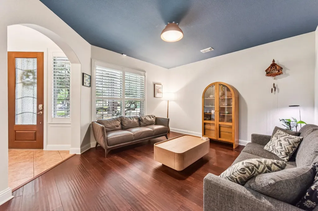 10617 Camillia Blossom Lane Austin TX 78748