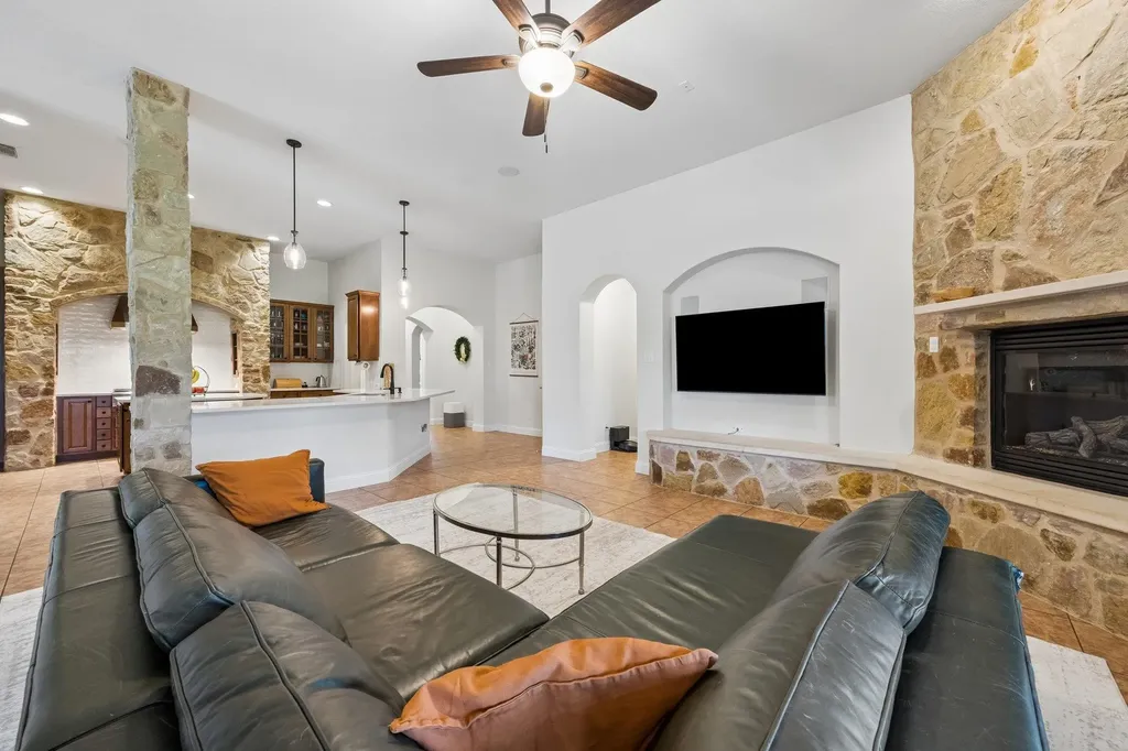 10617 Camillia Blossom Lane Austin TX 78748