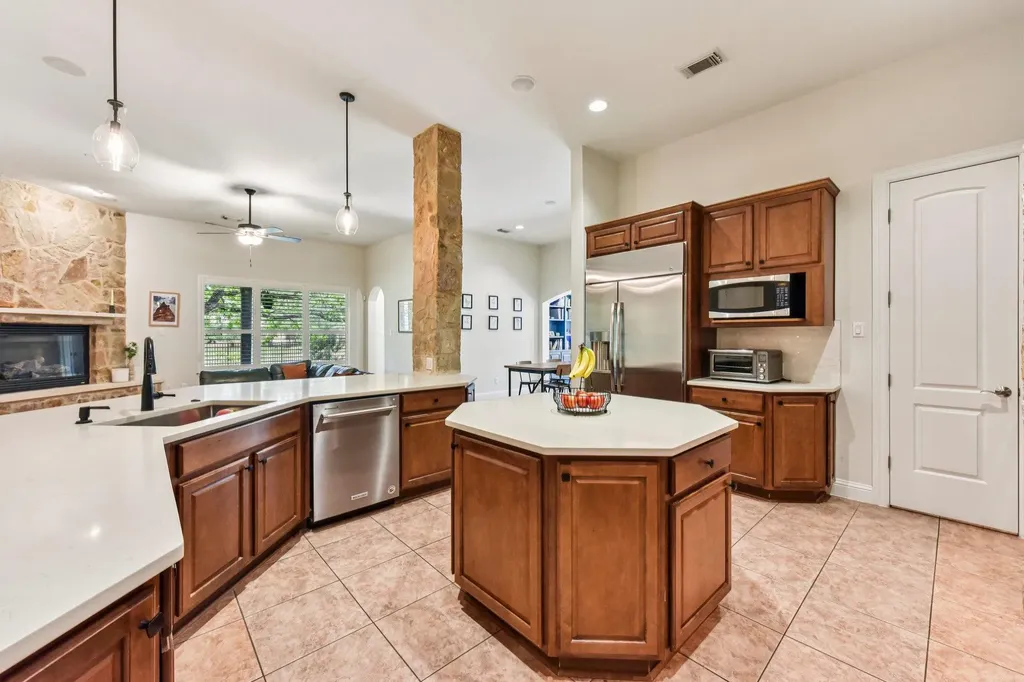 10617 Camillia Blossom Lane Austin TX 78748