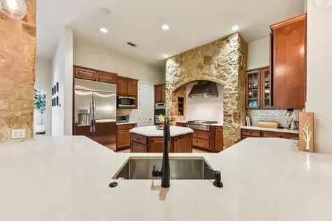 10617 Camillia Blossom Lane Austin TX 78748