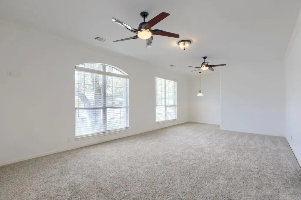 1004 Olympic Drive Pflugerville TX 78660