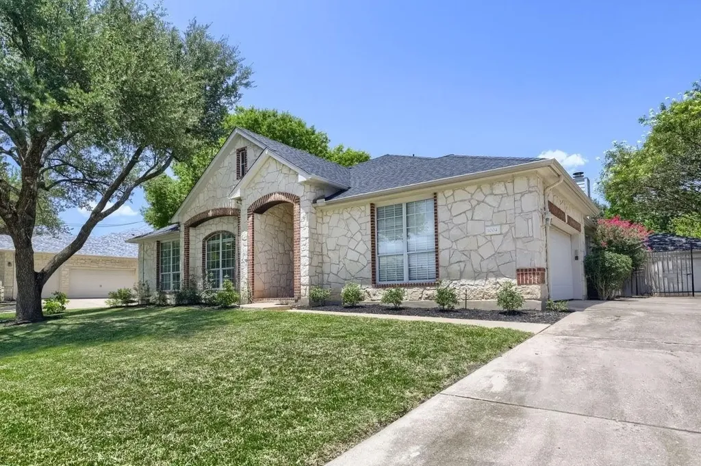 1004 Olympic Drive Pflugerville TX 78660