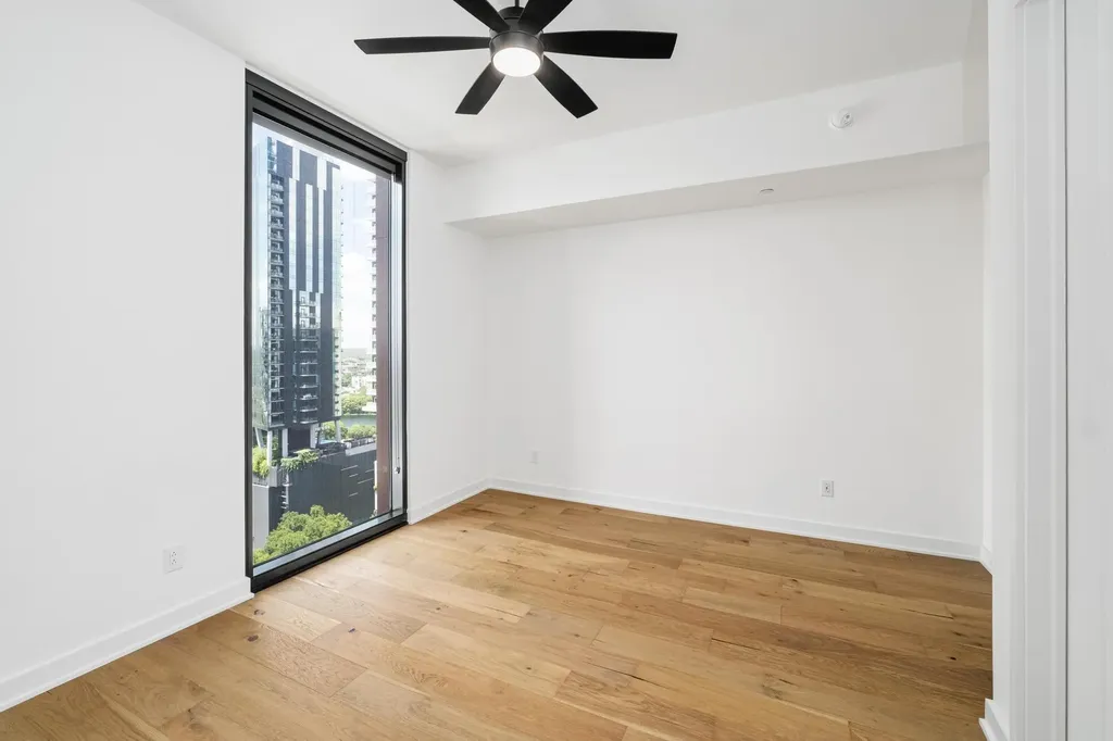 84 East Avenue Austin TX 78701