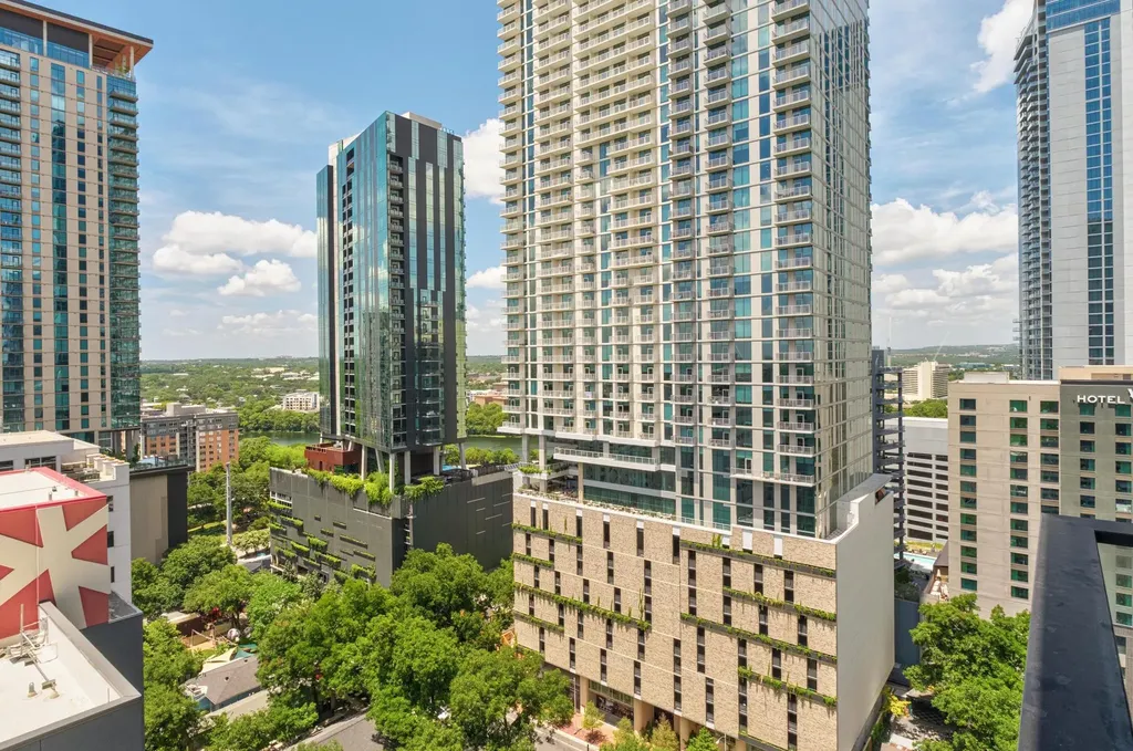 84 East Avenue Austin TX 78701