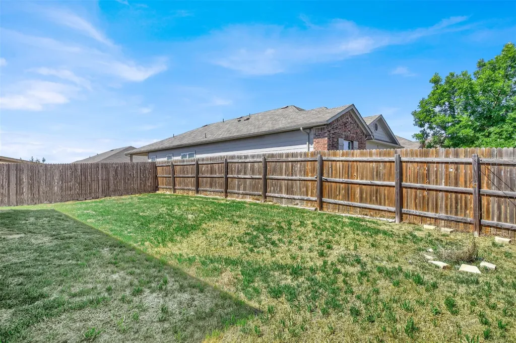 141 Hess Drive Kyle TX 78640