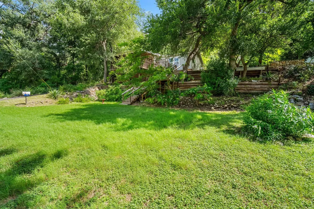 770 N River Road Lampasas TX 76550