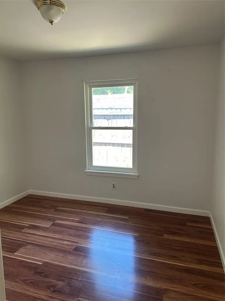 3303 Thompson Street Austin TX 78702