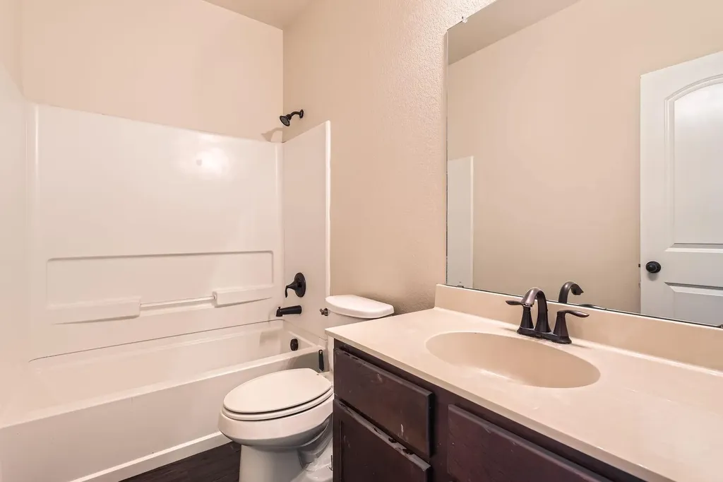 107 Creekside Villa Drive Kyle TX 78640