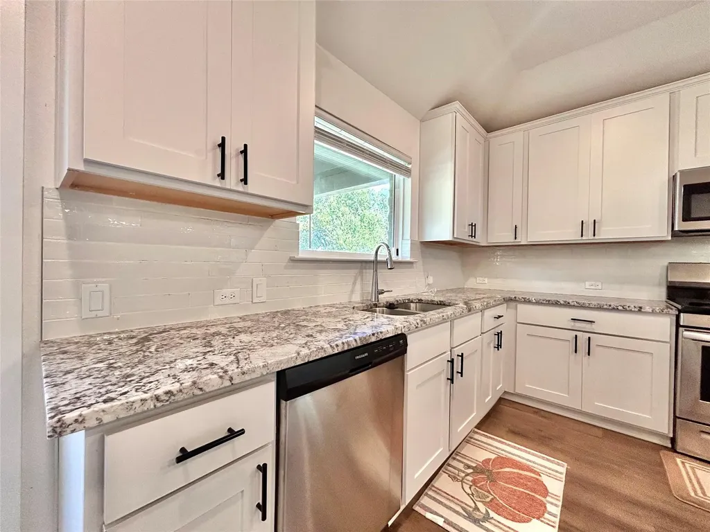 1357 Kneehigh Lane Georgetown TX 78633