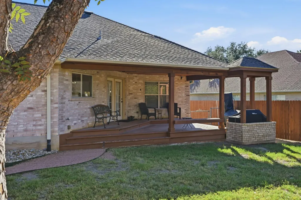 903 E Olympic Drive Pflugerville TX 78660