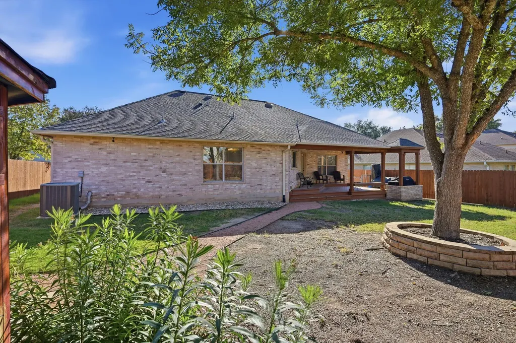 903 E Olympic Drive Pflugerville TX 78660