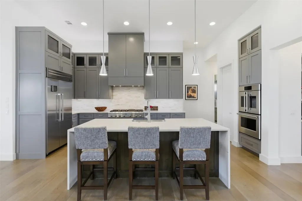 8801 Bellancia Drive Austin TX 78738