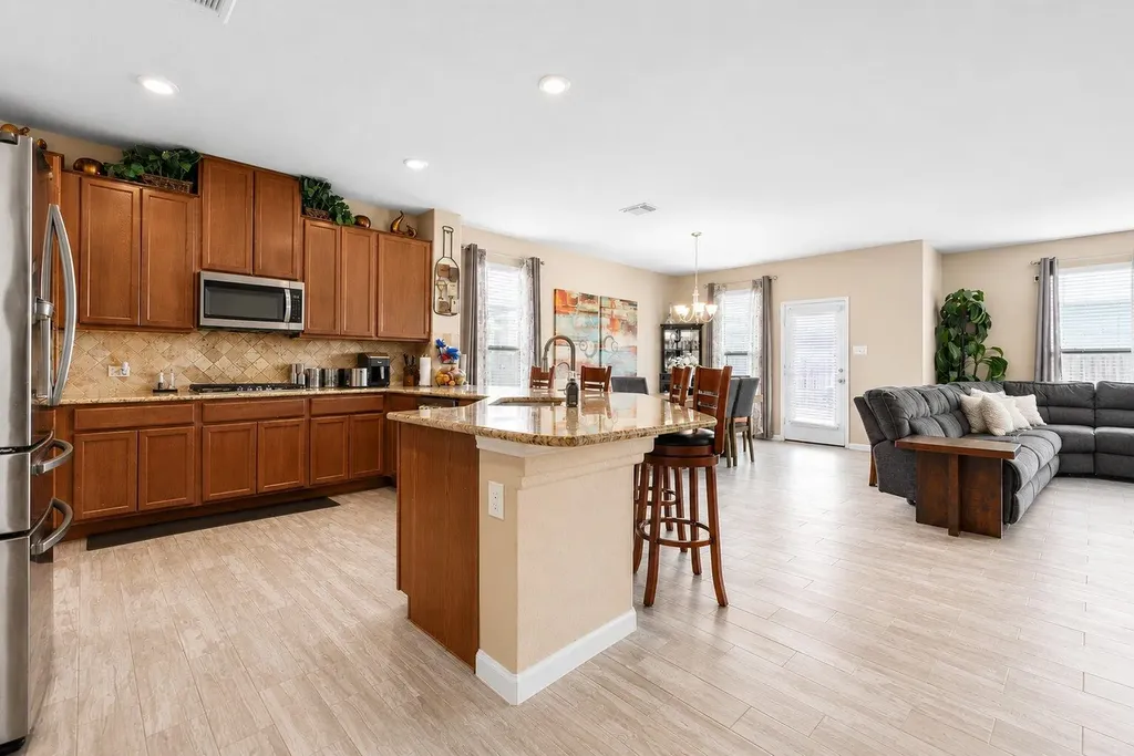 8080 Gato Lane Round Rock TX 78665