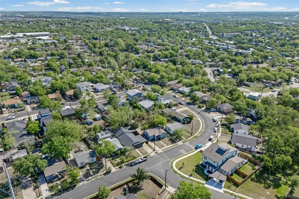 4709 Leslie Avenue Austin TX 78721