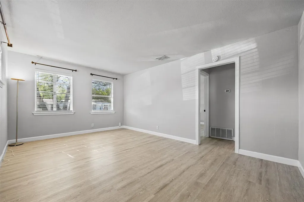 4709 Leslie Avenue Austin TX 78721