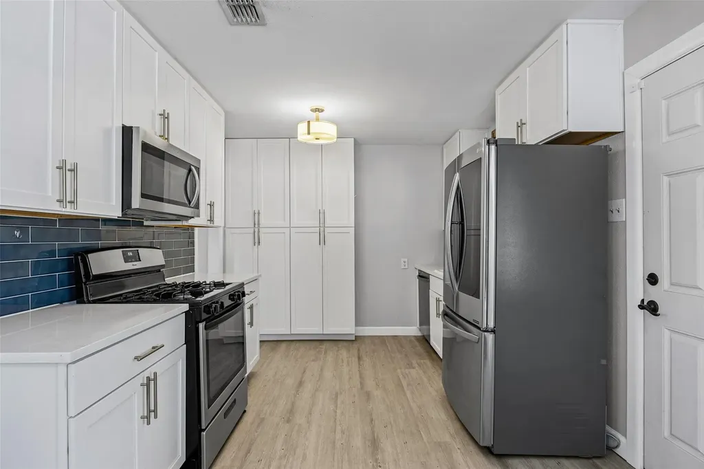 4709 Leslie Avenue Austin TX 78721