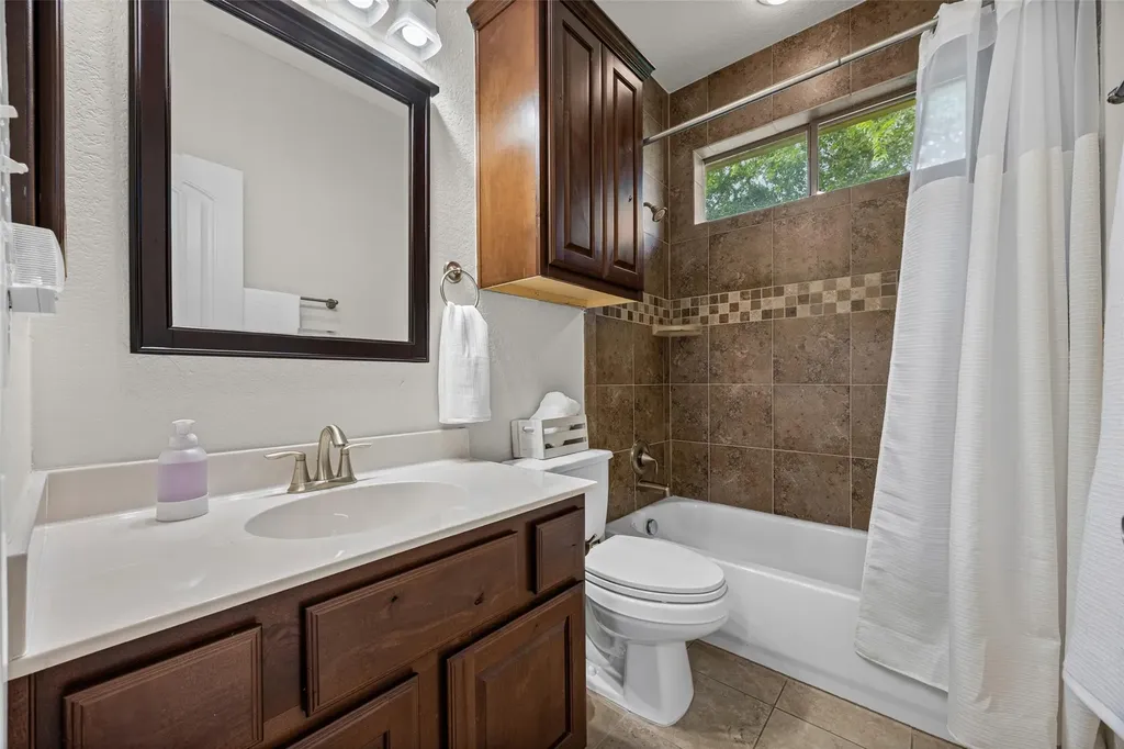 6708 Menchaca Road Austin TX 78745