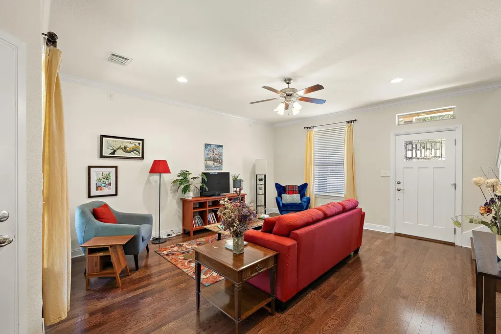 6708 Menchaca Road Austin TX 78745