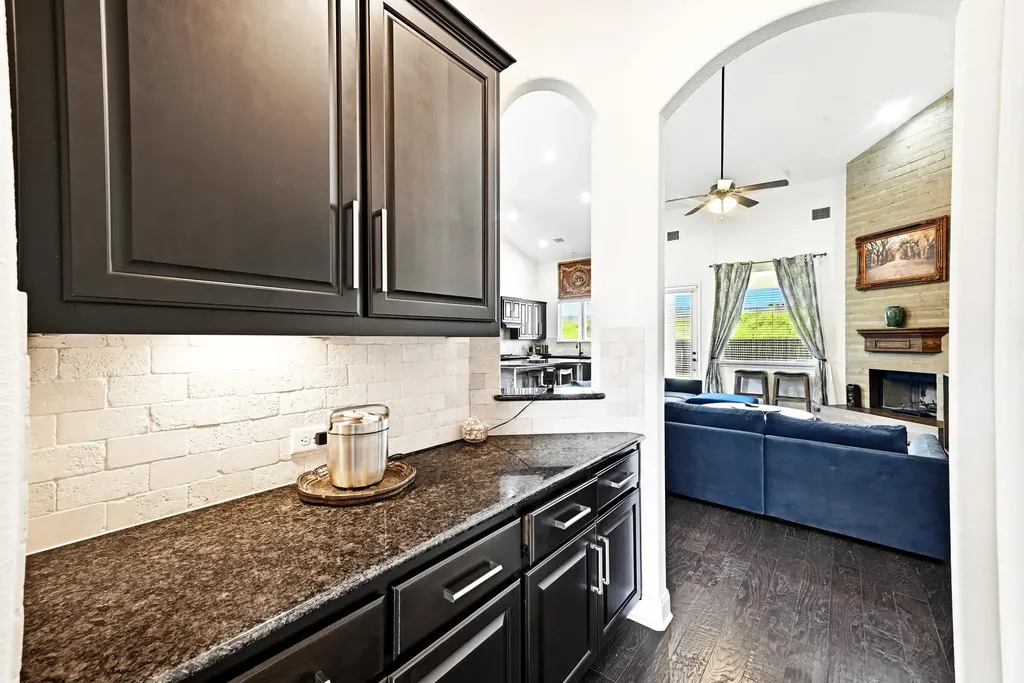 2237 Cactus Valley Drive Leander TX 78641