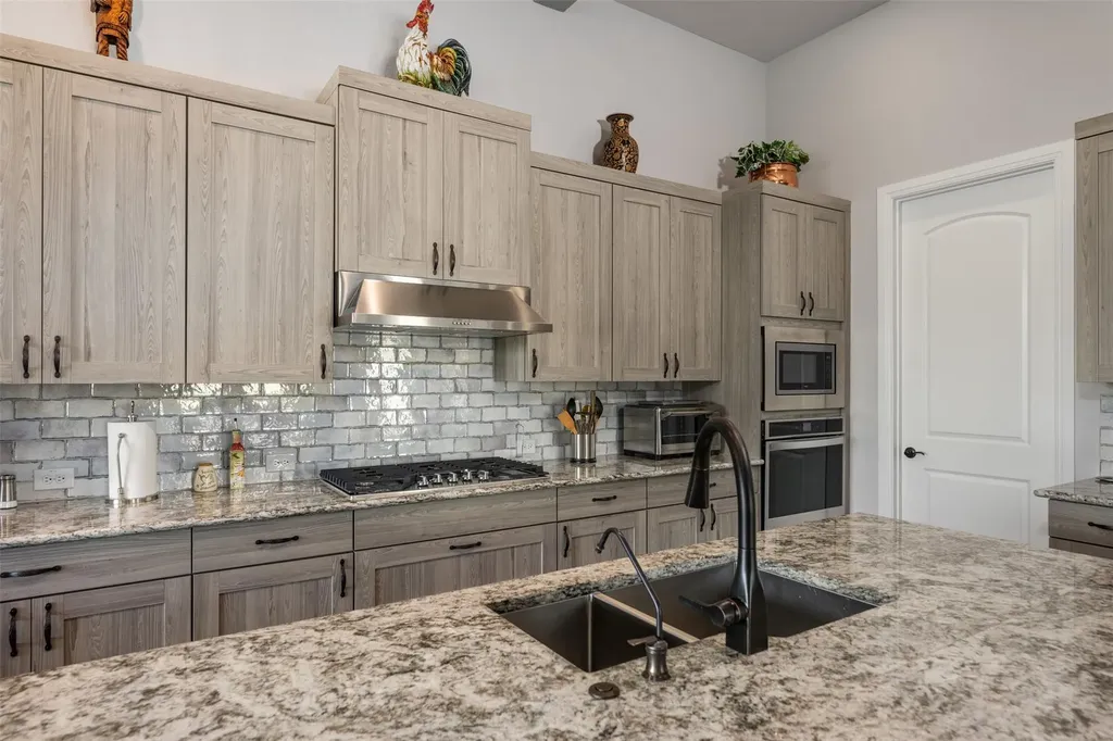825 Faith Drive Liberty Hill TX 78642