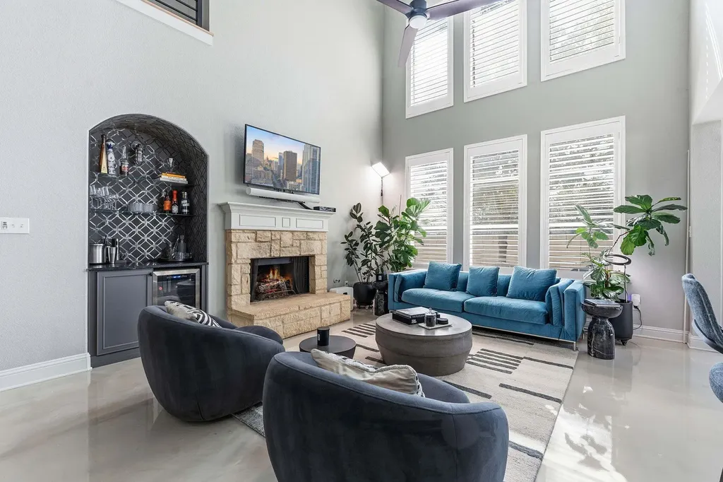5000 Mission Oaks Boulevard Austin TX 78735