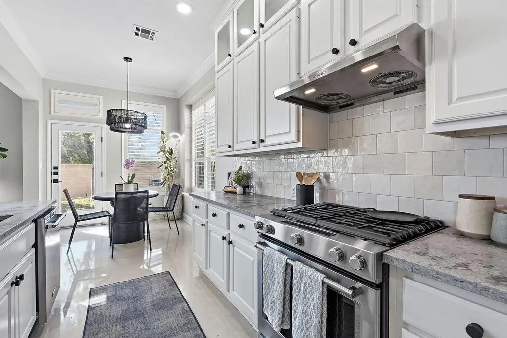 5000 Mission Oaks Boulevard Austin TX 78735