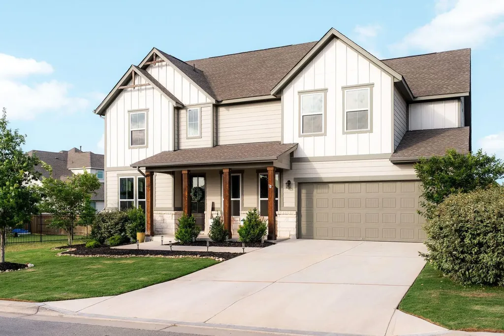 137 Crescent Moon Court Dripping Springs TX 78620