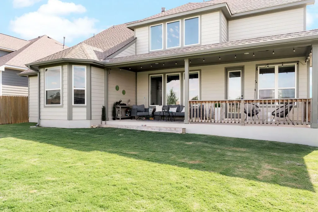 137 Crescent Moon Court Dripping Springs TX 78620