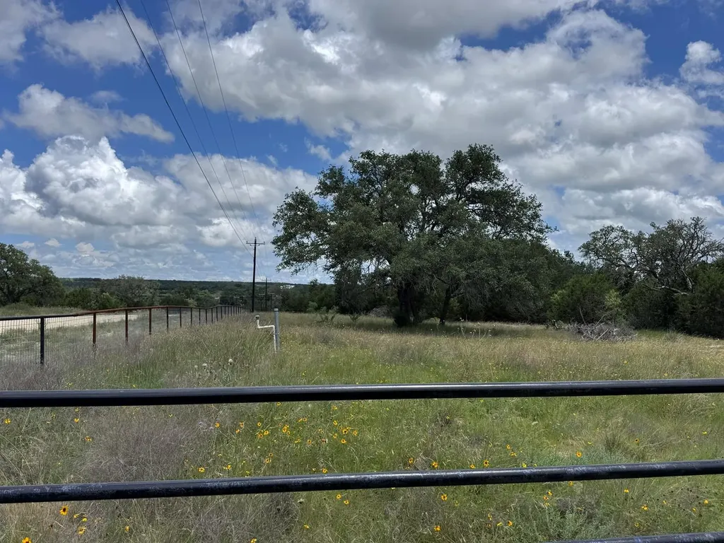 257 W Rolling Oaks Drive Goldthwaite TX 78644