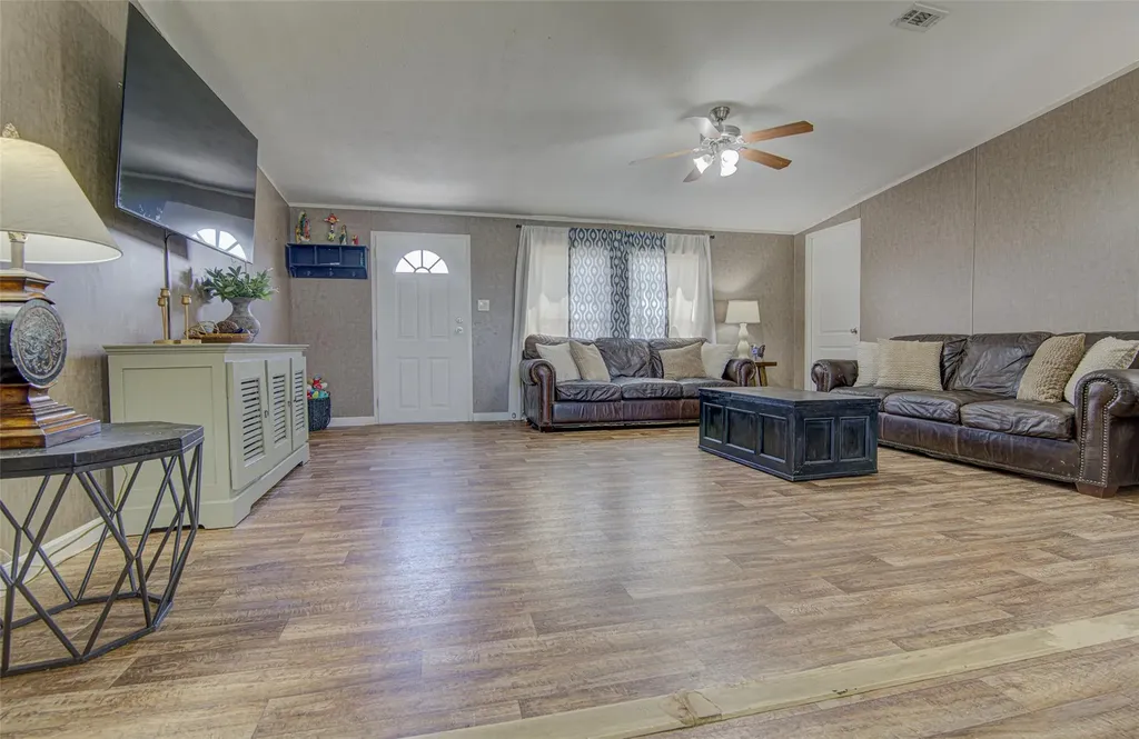 445 Rancho Linda Drive Lockhart TX 78644