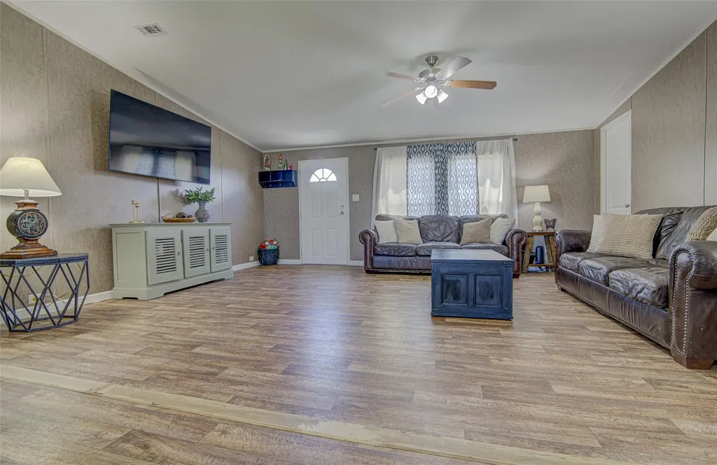 445 Rancho Linda Drive Lockhart TX 78644